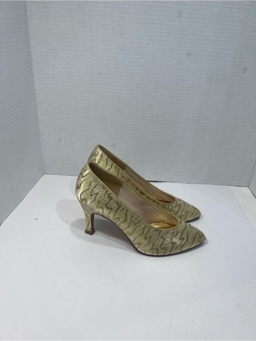 Gold Metallic Patterned Pointed-Toe Heels for Women